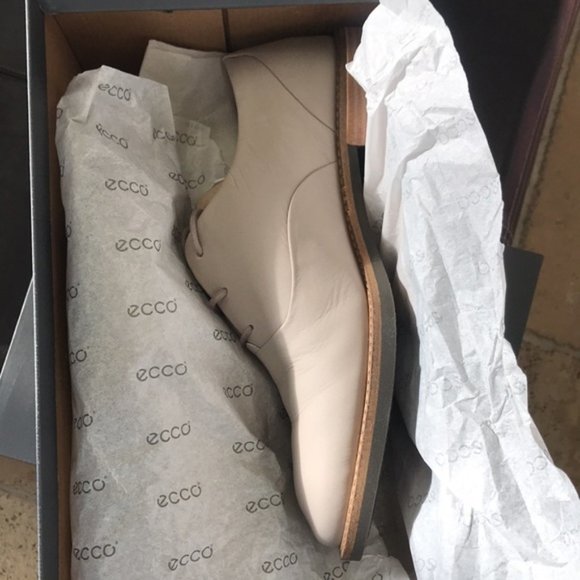 ECCO Women's Sartorelle Tailored Tie Oxford Flat - Picture 4 of 4